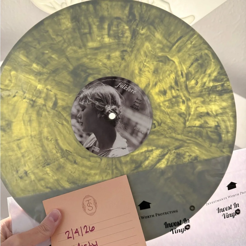 Taylor Swift Folklore Vinyl - Picture 9 of 9